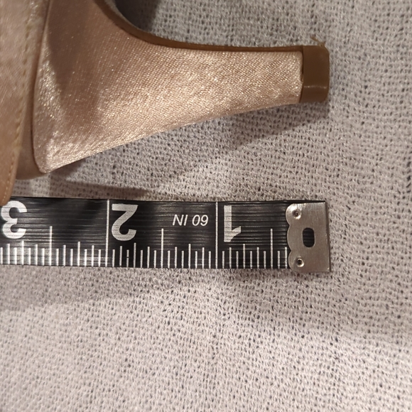 Slingback kitten Adrianna Papell heels with rhinestones - Picture 10 of 10